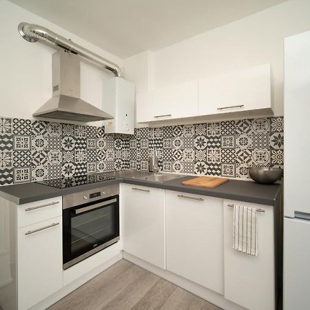 Appartement Tout Equipe Parking Balcon 2 Chambres マルセイユ エクステリア 写真